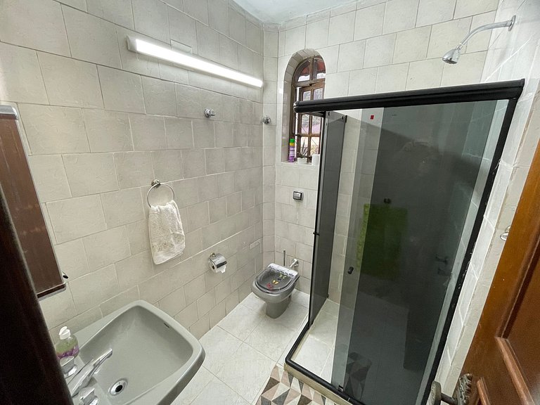 Suíte em Casa confortável - Petrópolis RJ - Anfitrião mora n
