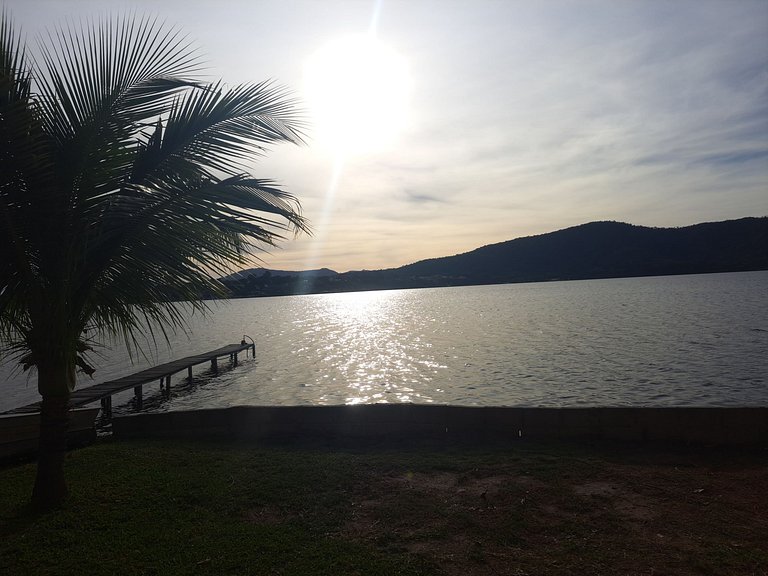 Casa Chuveirão Churrasqueira Deck Lagoa Maricá RJ