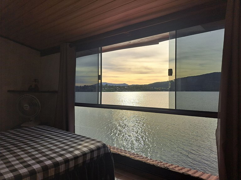 Casa Chuveirão Churrasqueira Deck Lagoa Maricá RJ