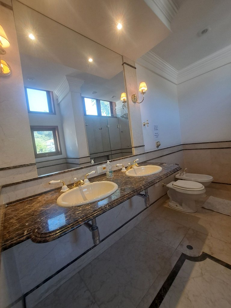 Mega Casa alto padrão Piscina Churrasqueira