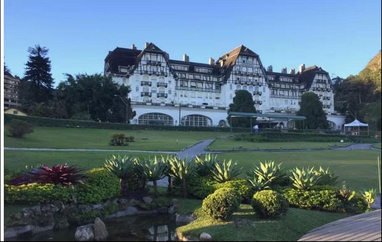 Charme e aconchego no Palácio Quitandinha