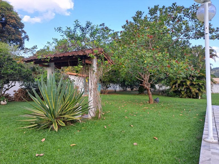Sítio c/ piscina e 3 suítes em Cachoeira de Macacu
