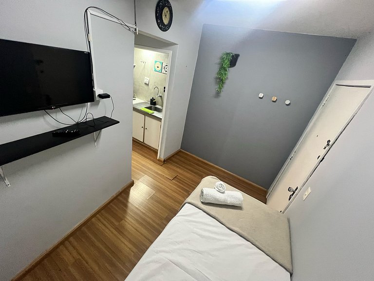 Flat Av Rio Branco 185 Cond Metrô Lapa RJ