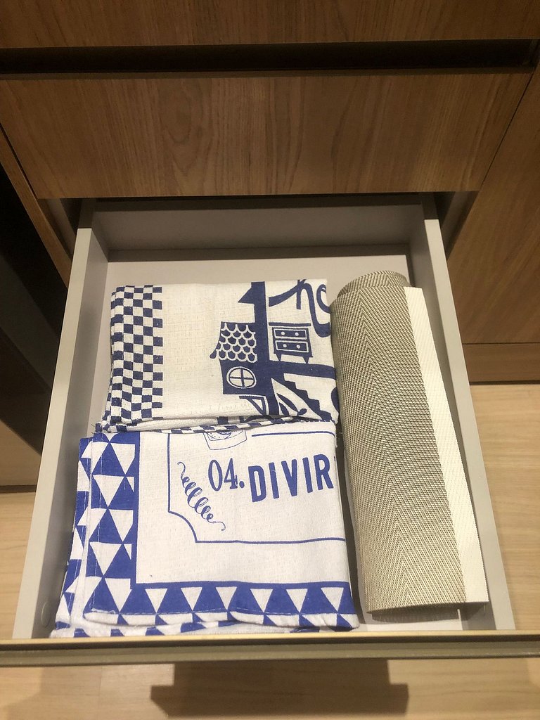 Studio Moderno Completo Ar cond Porto Maravilha RJ