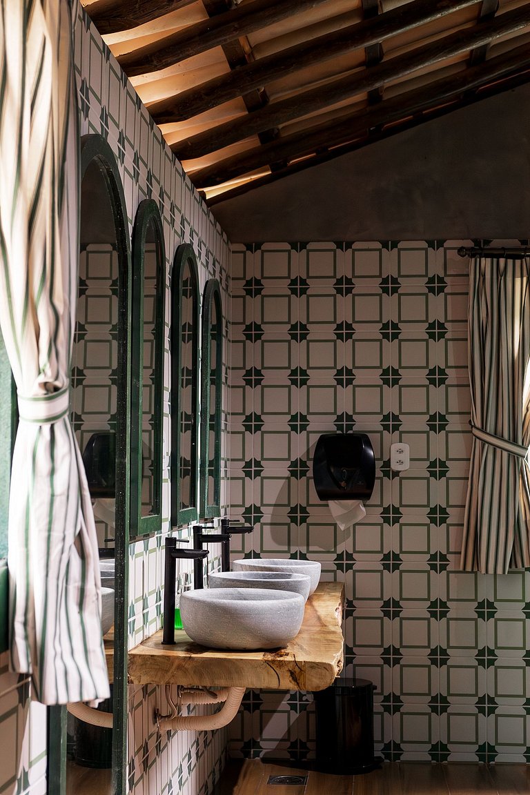 Fazenda Jurea Charme Colonial 10 suítes Ipiabas Rj - Uma faz