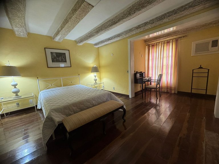 Fazenda Jurea Charme Colonial 10 suítes Ipiabas Rj