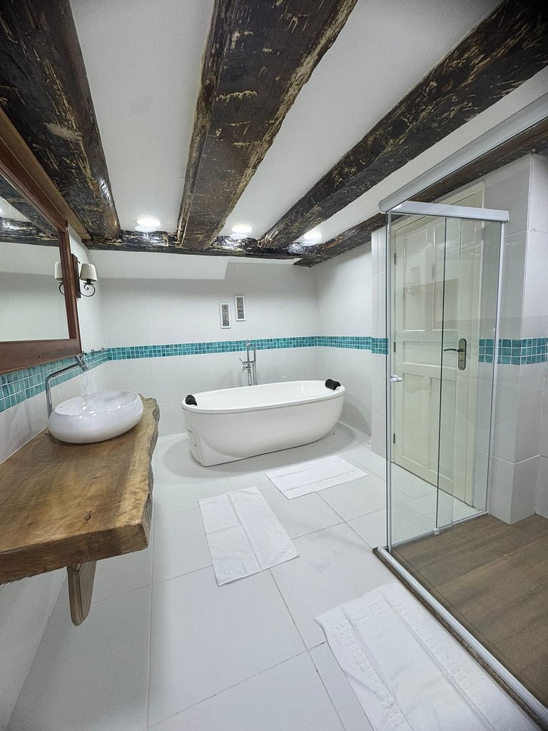 Suiíte02 Fazenda Jurea Luxo Conforto e História