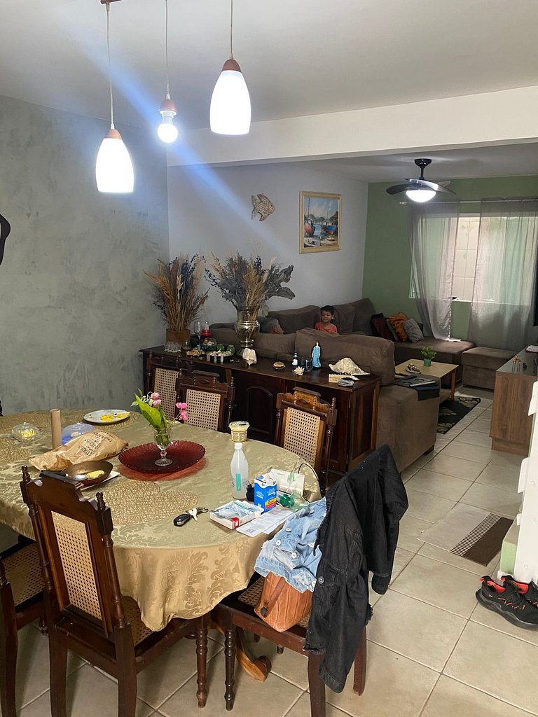 Conforto e praia: Casa completa em Cabo Frio