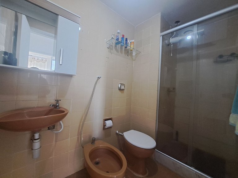 Apto Barra: Vista do Mar, Lazer e perto da Praia