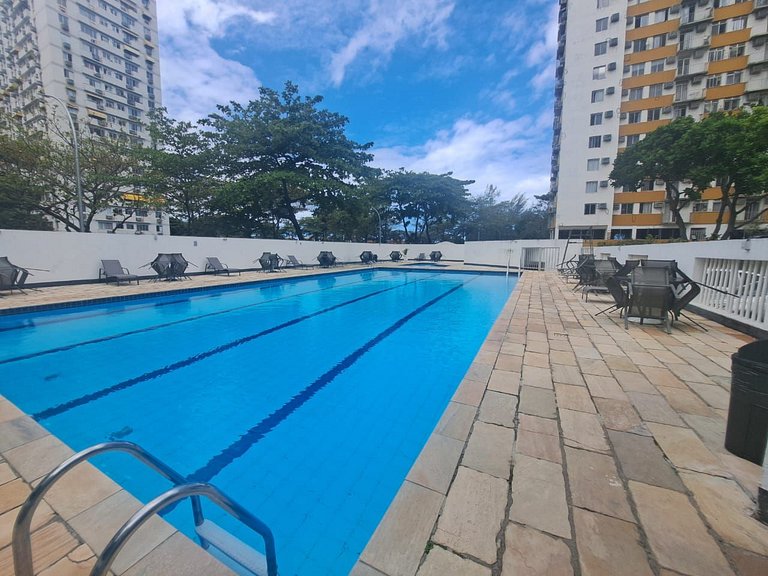 Apto Barra: Vista do Mar, Lazer e perto da Praia