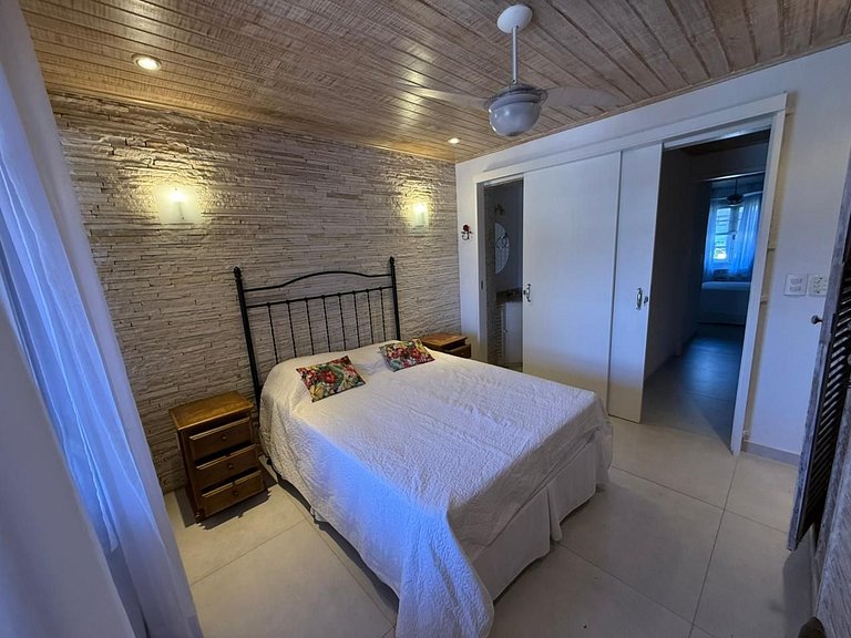 Casa na Marina deck piscina restaurante Búzios