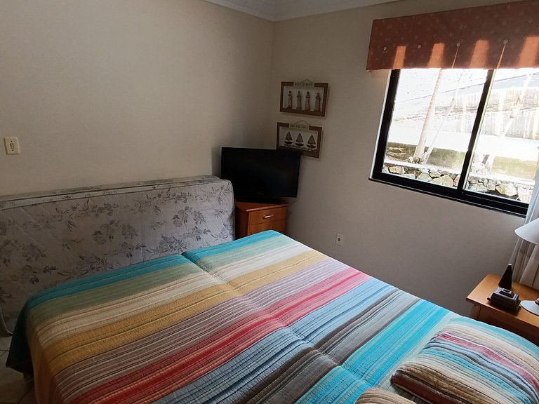 Lindo AP Vista Mar 3qts piscina deck em Angra