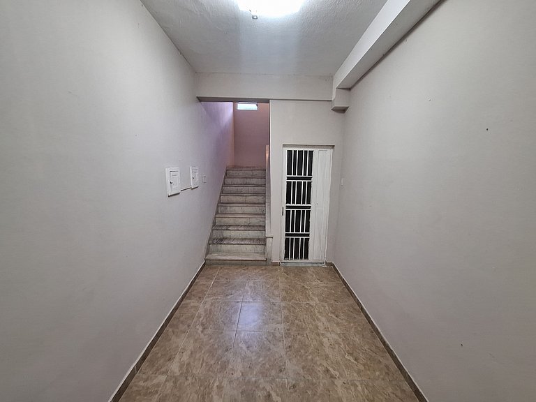 Apto completo e confortável no Aterrado