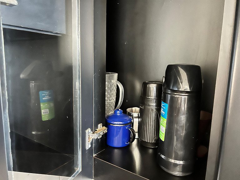 Mansão no Joá: 5 suítes, mar, lazer completo