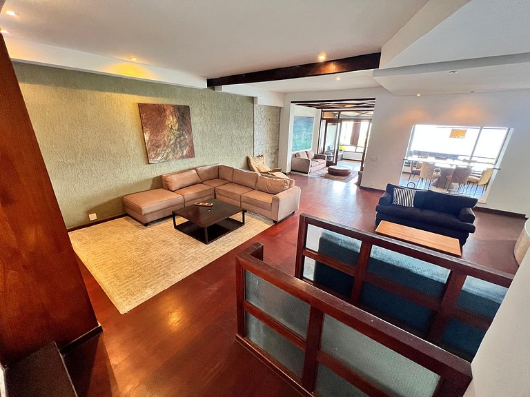 Mansão no Joá: 5 suítes, mar, lazer completo