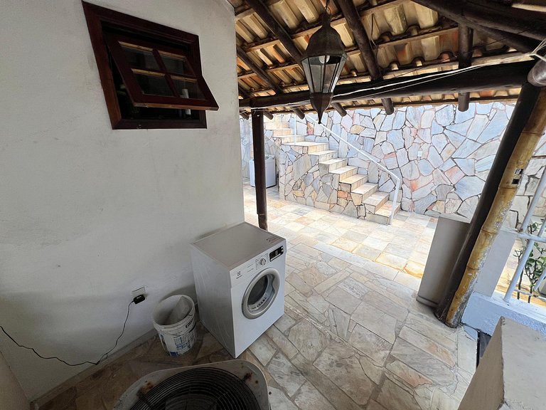 Mansão no Joá: 5 suítes, mar, lazer completo